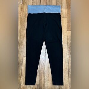 PINK Yoga Leggings Black Gray Logo Waistband Size M